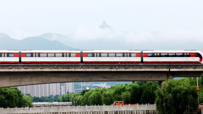 如果这项技术研究成功,从成都到重庆乘车只需要十几分钟